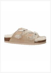 Tan suède slide sandalen met nepbont accenten, twee verstelbare zilverkleurige gespen en een kurk-textuur ondergrond voor grip en comfort.