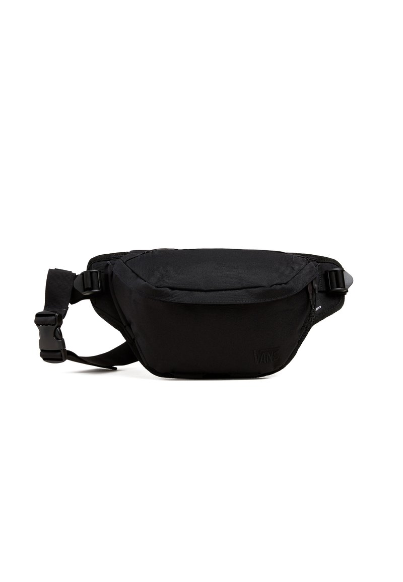Marsupio nero realizzato in tessuto resistente, con una forma curva, cinturino regolabile, tasca frontale con zip e dettaglio logo impresso.