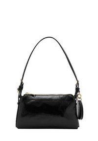Borsa a mano in pelle nera con texture liscia, dettagli in metallo dorato, una sola tracolla e un piccolo portafoglio attaccato. Chiusura con zip.
