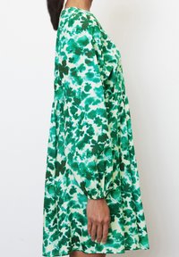 Marc O'Polo Vapaa-ajan mekko - green