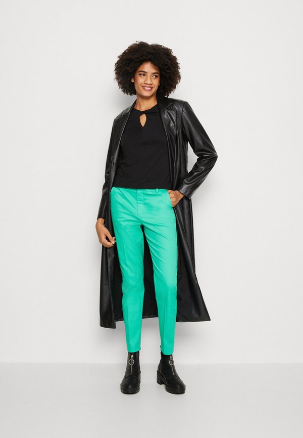 DAYS CIGARET PANTS - Chinos4