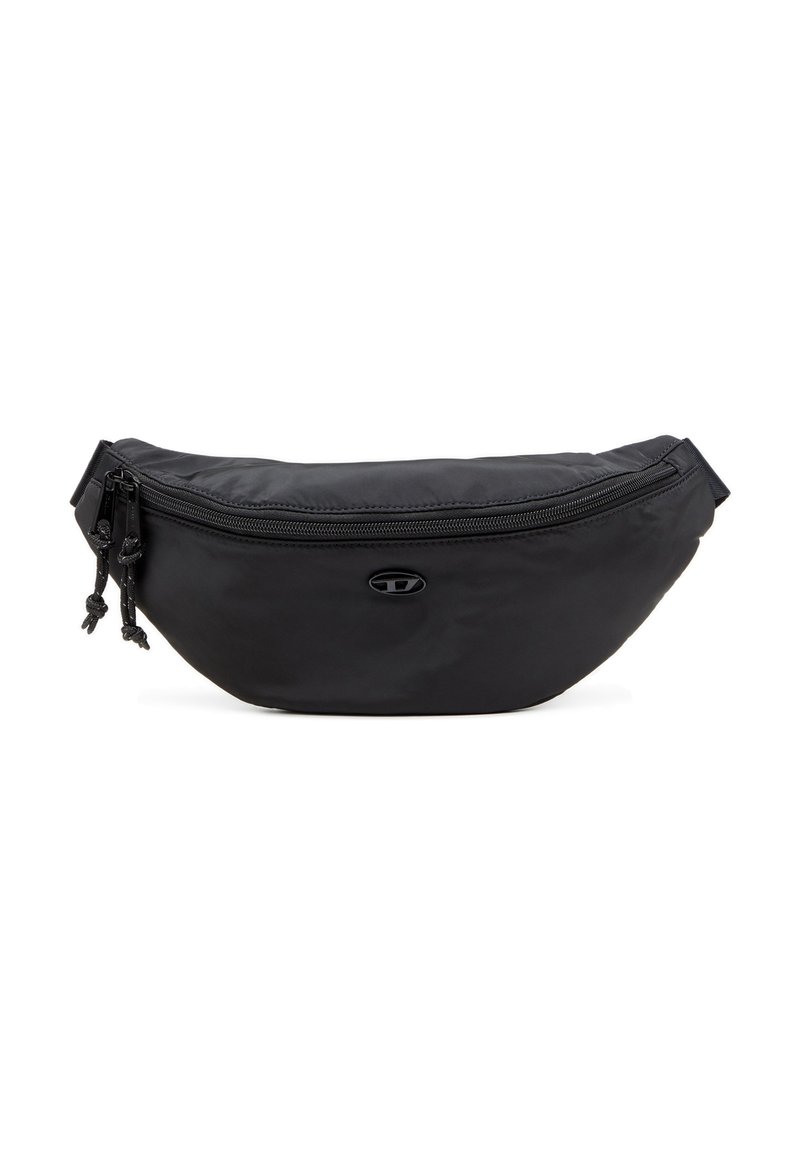 Marsupio in nylon nero con design arrotondato, chiusura con zip, tracolla regolabile e dettagli con cordoncino sulla zip. Forma piatta e compatta.