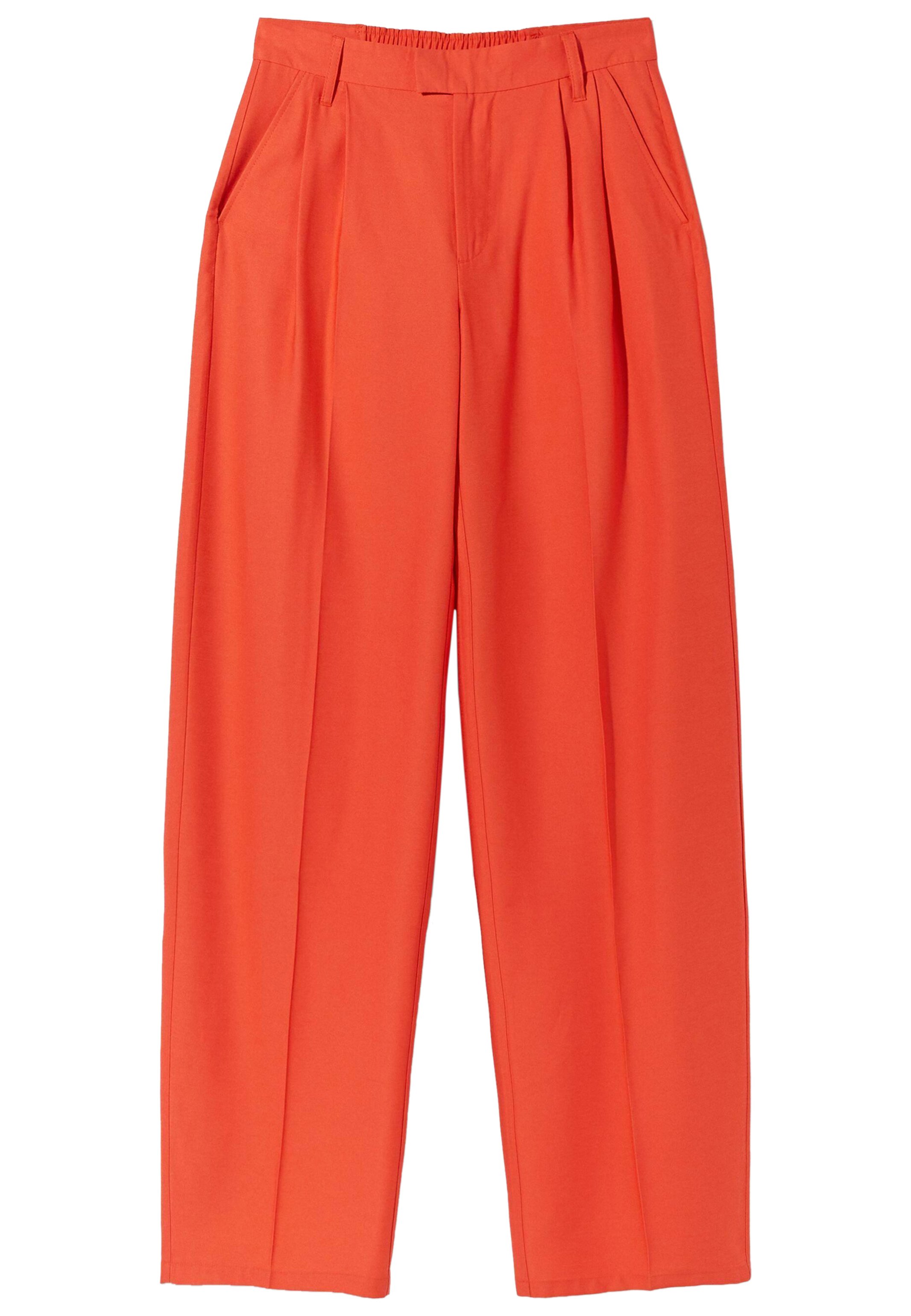 Trousers red