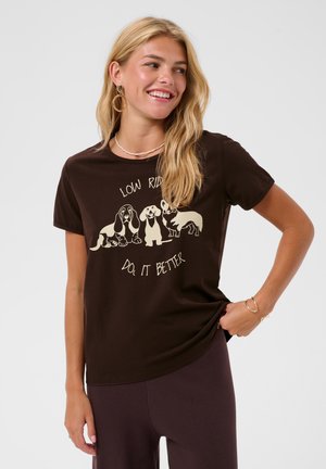 Cream, CRBOBBY TSHIRT - Tričko s potlačou - java with oatmeal dog