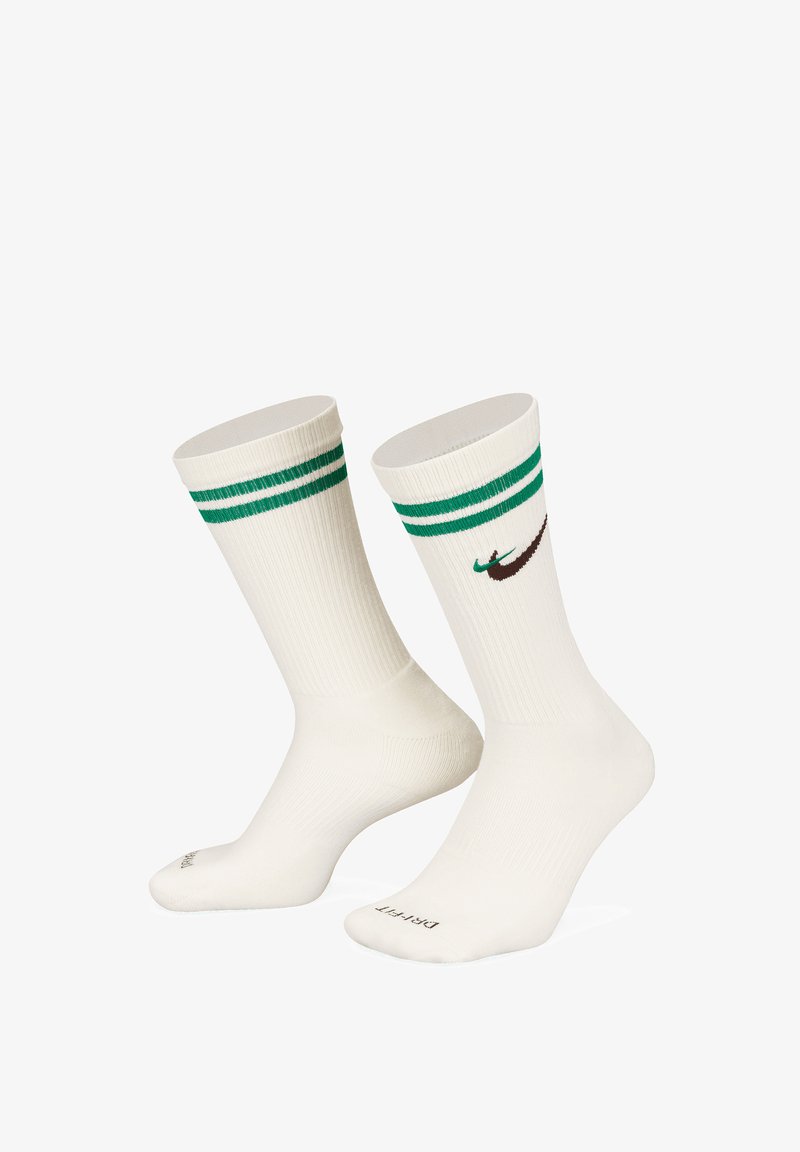 Nike Sportswear NIKE SPORTSWEAR - Calze - weiss