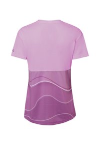 Maglietta sportiva a maniche corte in tonalità di rosa con motivi astratti a onde sulla parte bassa della schiena, vista da dietro.