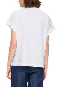 s.Oliver MIT KAPPÄRMELN - T-shirt print - weiß