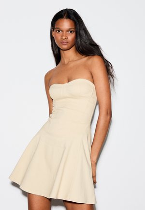 Bershka, OFF-THE-SHOULDER - MINI DRESS - Robe de jour - sand
