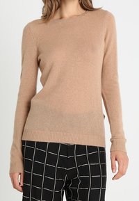 Zalando Essentials Sweter