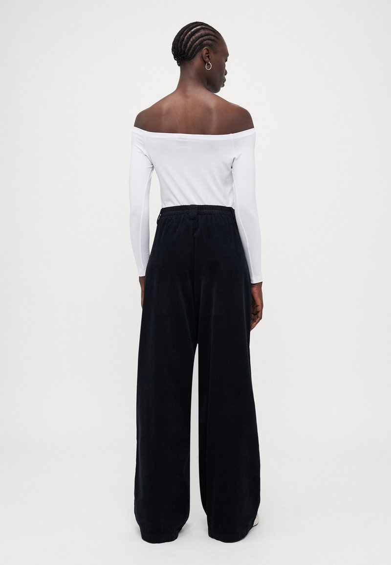 Jongedames Broek Only Antrasit Kadın Rahat Düz Pantolon Onlalana Mw Wide Pant Tlr P 15424220 Dames Wijdepijpbroek Corduroy
