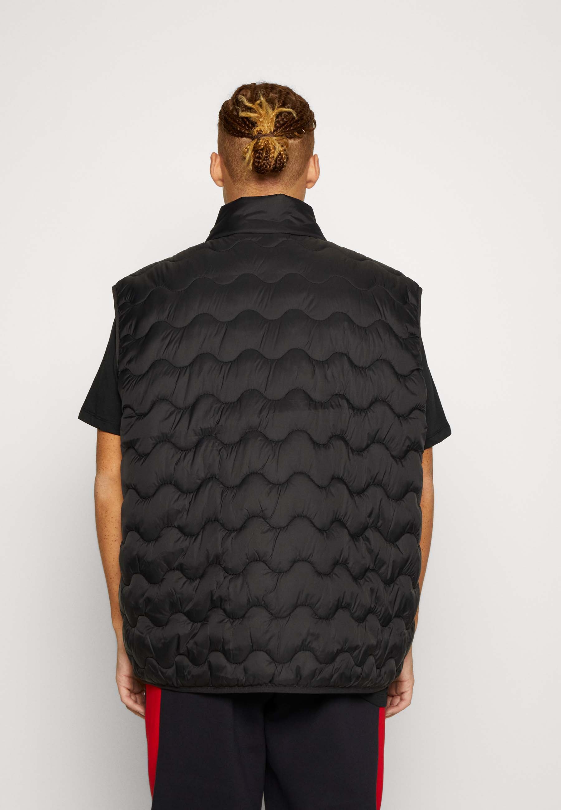 Chaleco Acolchado Lyle & Scott Hombre - Nylon Ripstop, Cuello Alto, Cremallera