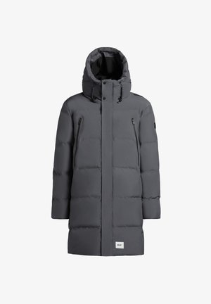 Tamno sivi zimski kaput s punjenjem, visokim ovratnikom, podešivom kapuljačom, prednjim patentnim zatvaračem, dva patentna džepa na prsima i dugim rukavima.