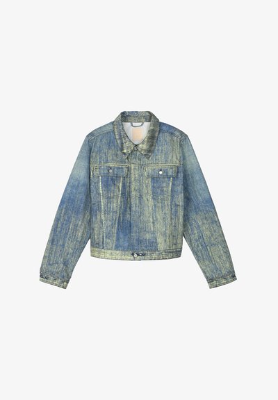 Giacca di jeans azzurro chiaro con un motivo a trame, dotata di colletto, due tasche frontali e chiusura a bottoni a pressione. Vestibilità casual.