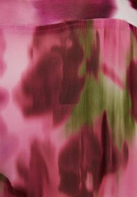 adL PATTERNED - Freizeitkleid - printed fuschia