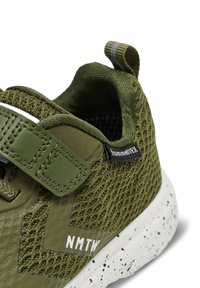 Hummel UNISEX ciemnozielony