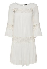 Robe blanche longueur genou avec manches 3/4 évasées et panneaux en dentelle horizontaux sur la poitrine, les manches et la taille, dotée d'un col rond.