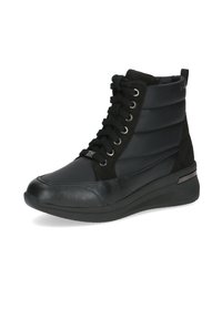 Botas negras hasta el tobillo con una combinación de cuero suave y tejido acolchado, que cuentan con un cierre de cordones en la parte delantera, punta redonda y una suela de cuña baja.