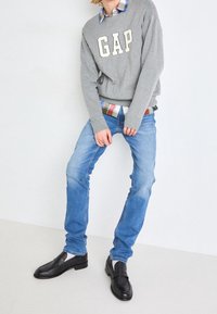 GAP Strickpullover - mottled light grey