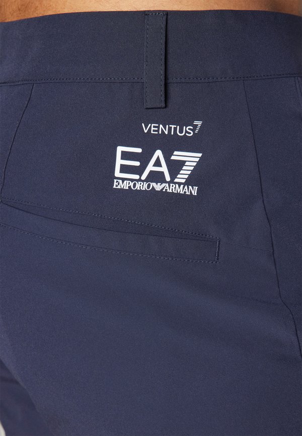 GOLF PRO SHORTS - Sports shorts3