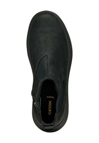 Bottines en cuir noir avec des panneaux élastiques sur les côtés, bout rond et surface texturée. Comprend une fermeture éclair pour un enfilage facile. Marque Geox à l'intérieur.