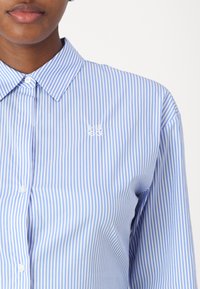 HUGO THE GIRLFRIEND SHIRT - Palaidinė - light blue