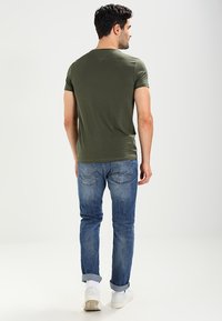 Tommy Hilfiger T-shirt básica - green