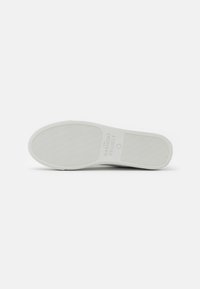 GARMENT PROJECT TYPE SOLE VEGAN - Sapatilhas de cano alto - white