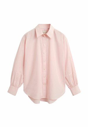 Jasnoróżowa koszula z długim rękawem, z wyraźnym kołnierzykiem, zapinana na guziki, z marszczonymi mankietami. Wykonana z gładkiego materiału, o luźnym kroju.