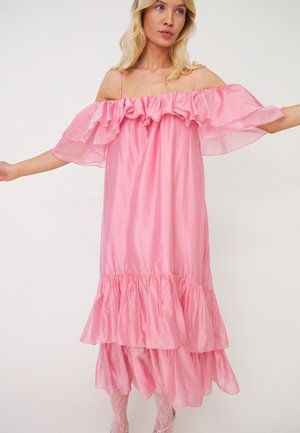Cras LIVELY DRESS - Cocktailkjole / festkjole - pink