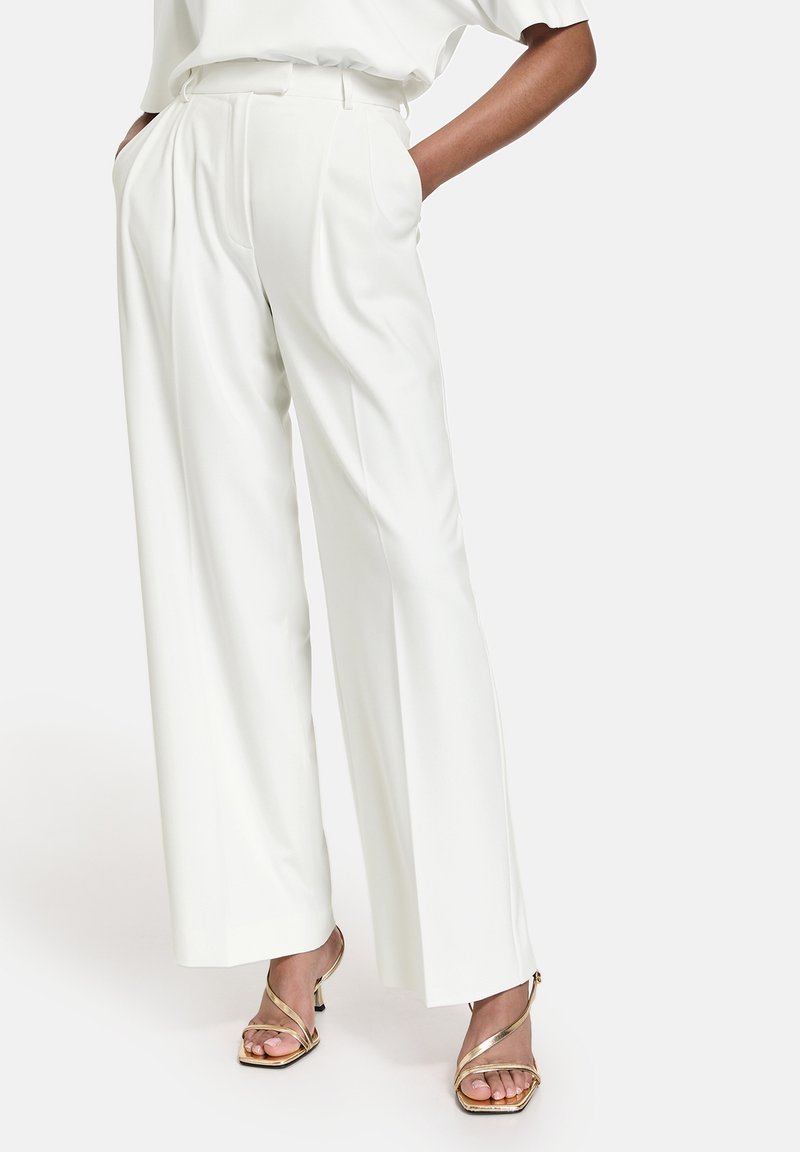 Taifun Slim Peg Leg Pantalón, Negro, 48 Para Mujer