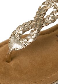 Tamaris Sandales tongs - light gold