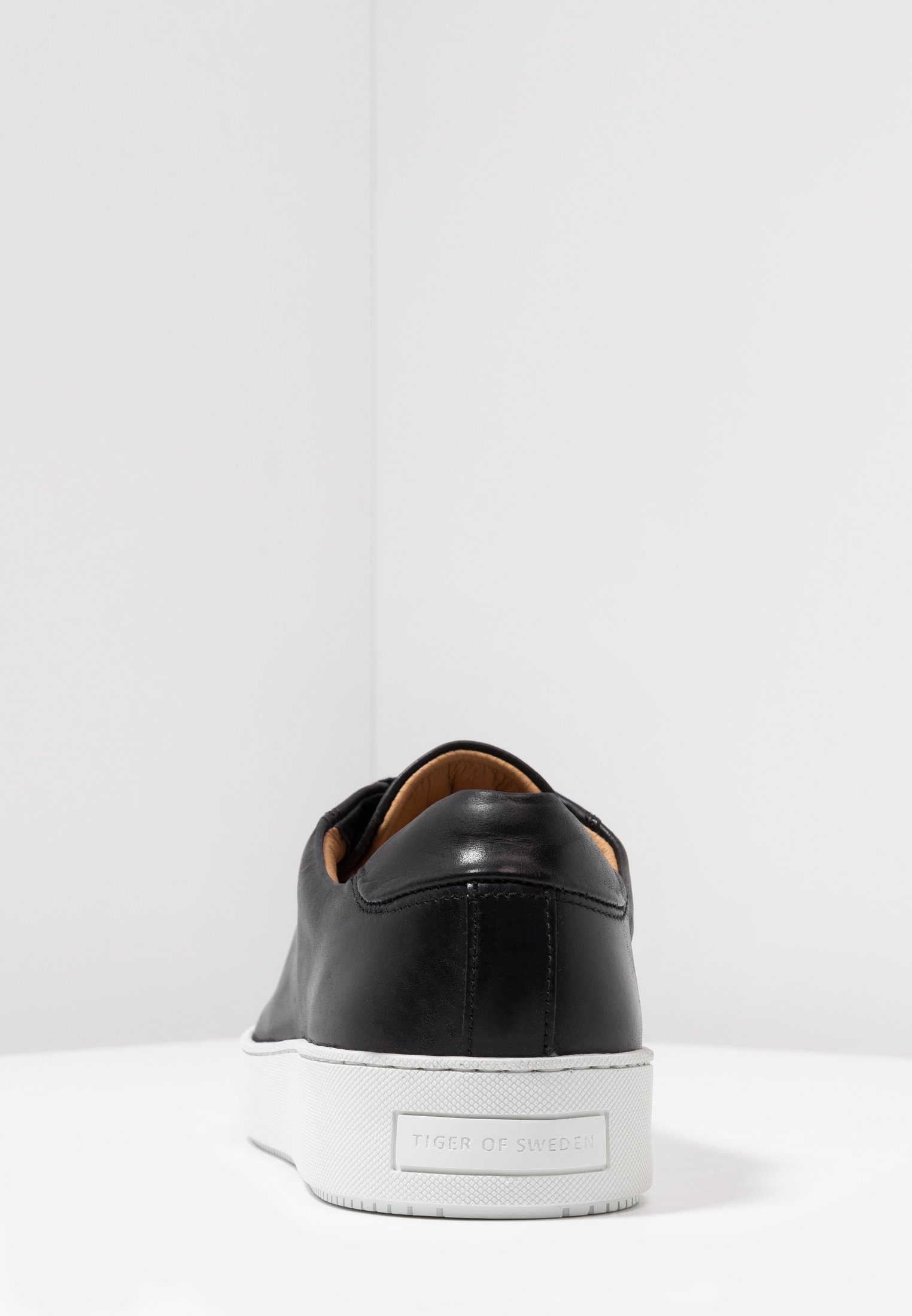 Tiger of Sweden SALAS Joggesko blacksvart Zalando.no Tiger of Sweden SALAS Joggesko black Zalando.no