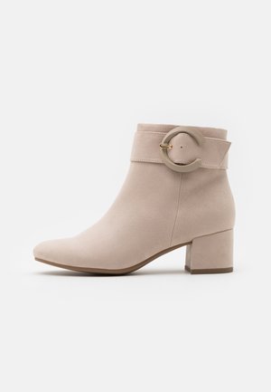 Korte laarzen - off-white