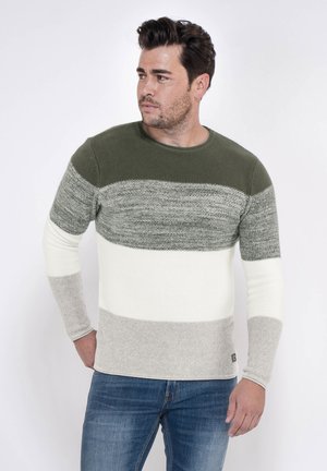 Gestreifter Pullover in Grün, Grau und Creme mit runder Halslinie und langen Ärmeln. Das Material scheint strukturiert zu sein, mit einem kontrastierenden unteren Bereich.