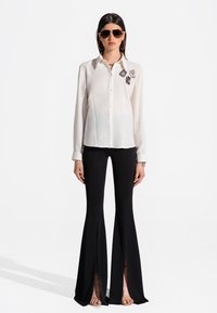 SAX35TH by Alicja Czarniecka WIDE - Hlače - black