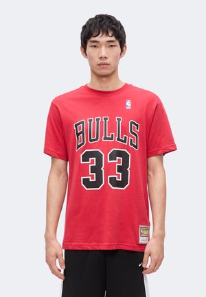 Mitchell & Ness, NAME NUMBER TEE CHICAGO BULLS SCOTTIE PIPPEN - Vereinsmannschaften - red