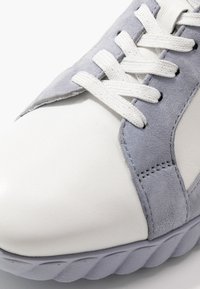 Tamaris Pure Relax LACE-UP - Sneakersy niskie