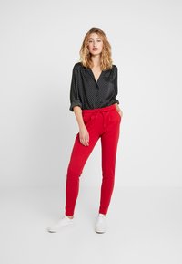 ICHI IHKATE PA2 - Calças de fato de treino - scarlet sage