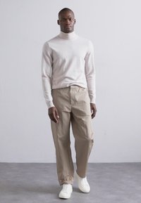 Thumbnail Image 2