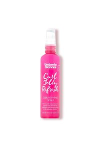 Roze sprayfles van 150 ml met het label "Curl Jelly Refresh" in witte tekst. Bevat een duidelijke spraymond en een ronde basis.