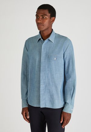 CASUAL FIT CHAMBRAY - Camisa - medium blue