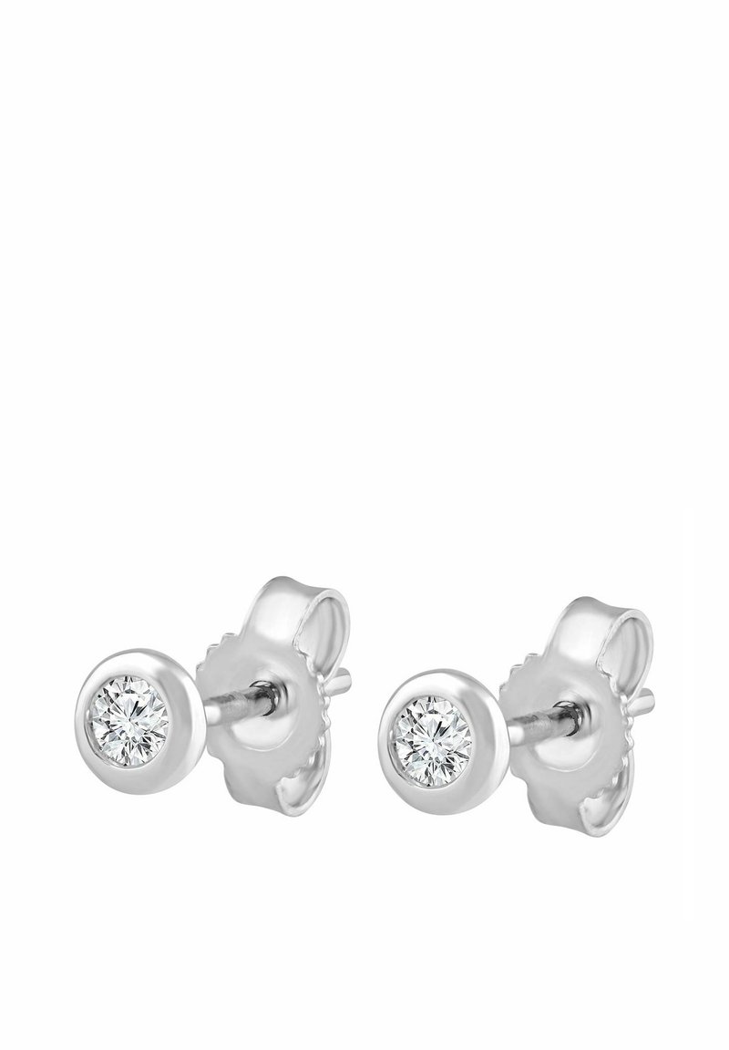 Strieborné náušnice s okrúhlymi, čistými drahokamami zasadenými v hladkom obrube. Jednoduchý, lesklý povrch s klasickým vzhľadom.