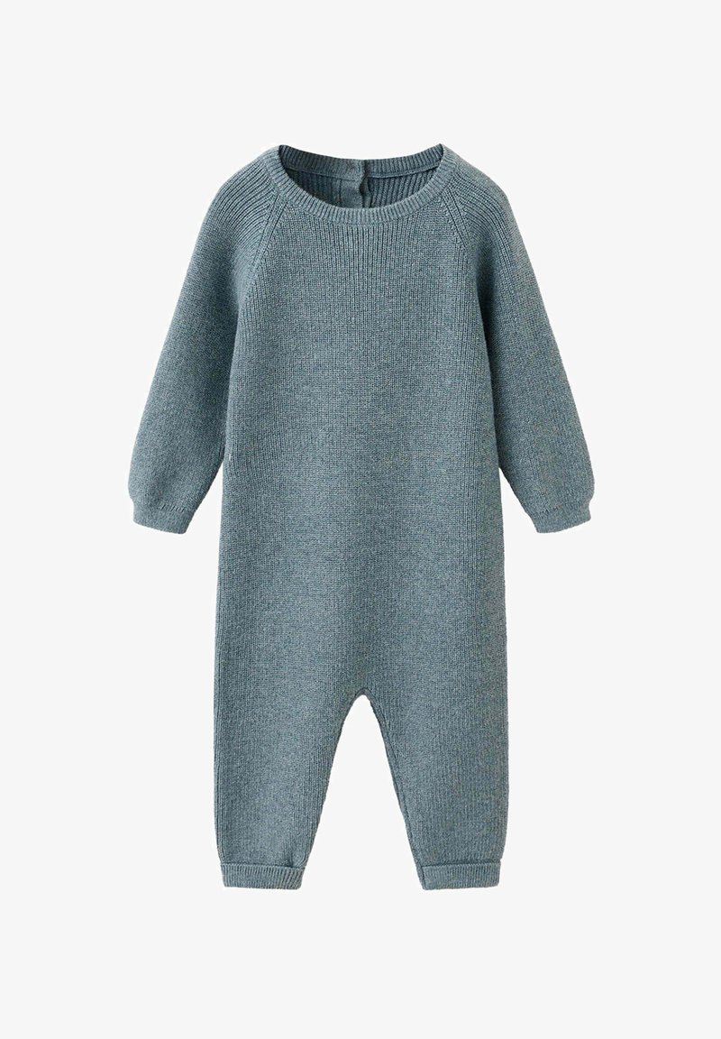 Combinaison tricotée pour bébé à manches longues, bleu doux, avec poignets côtelés et col rond, conçue pour la chaleur et le confort.