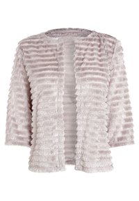 Chaqueta de felpa sintética suave de color gris claro con un diseño de rayas texturizadas, delantero abierto y mangas tres cuartos. Sin cierre ni adornos.