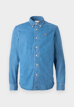 Lichtblauw denim overhemd met lange mouwen, met een button-down kraag en witte knopen. Voorzien van een klein, oranje boomlogo op de linkerkant van de borst.