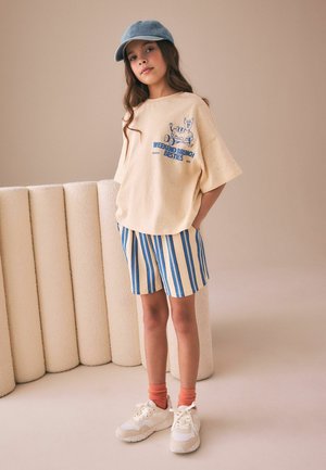 Next, REGULAR FIT - T-SHIRT AND TEXTURED SHORTS SET  . - Shorts - yellow blue breakfast club