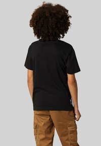 DEELUXE GASOLINE - T-shirt imprimé - Charcoal