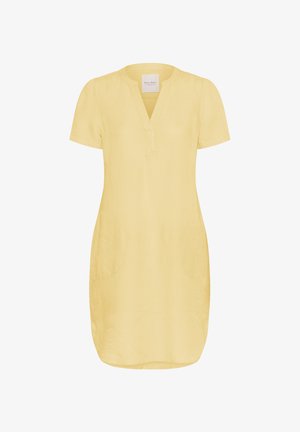 Rövid ujjú, sárga ruha V-nyakkivágással, puha vászon textúrával, két oldalsó zsebével és laza szabással, amely a kényelmet és a sokoldalúságot szolgálja.