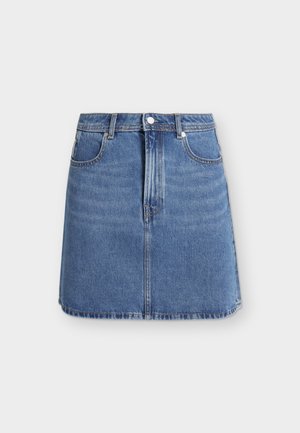 Μπλε τζιν φούστα σε ίσιο Α-γραμμή με κουμπιά και φερμουάρ μπροστά, θηλιές για ζώνη και δύο μπροστινές τσέπες σε μονόχρωμο φόντο.