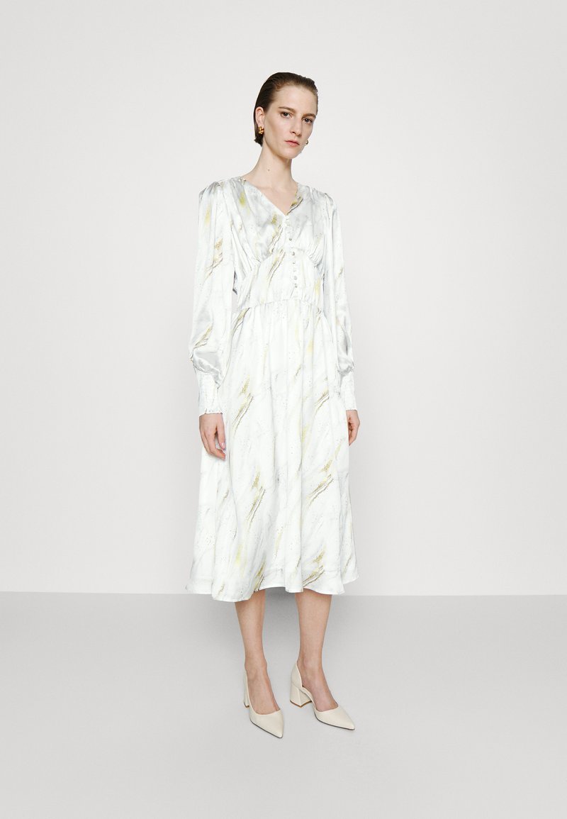 Bruuns bazaar bonnet lenea dress juhlamekko desert print